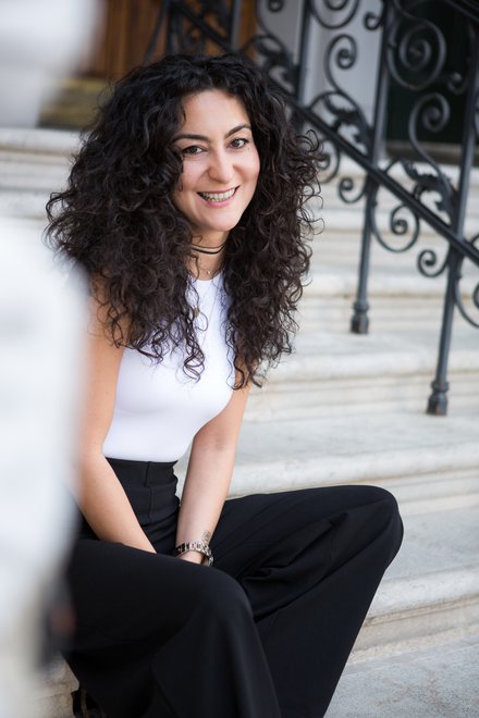 Neda Bakır