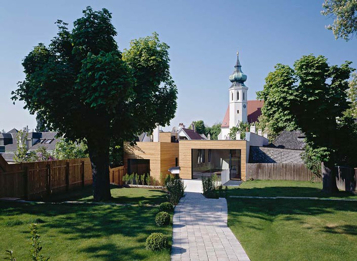 gebaut 2008