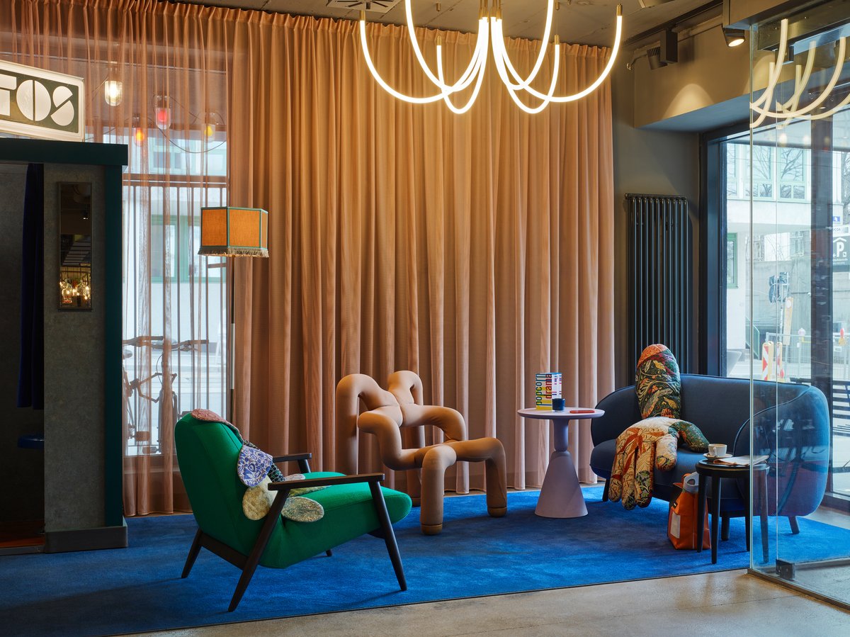 25hours Hotel at MuseumsQuartier, Lobby