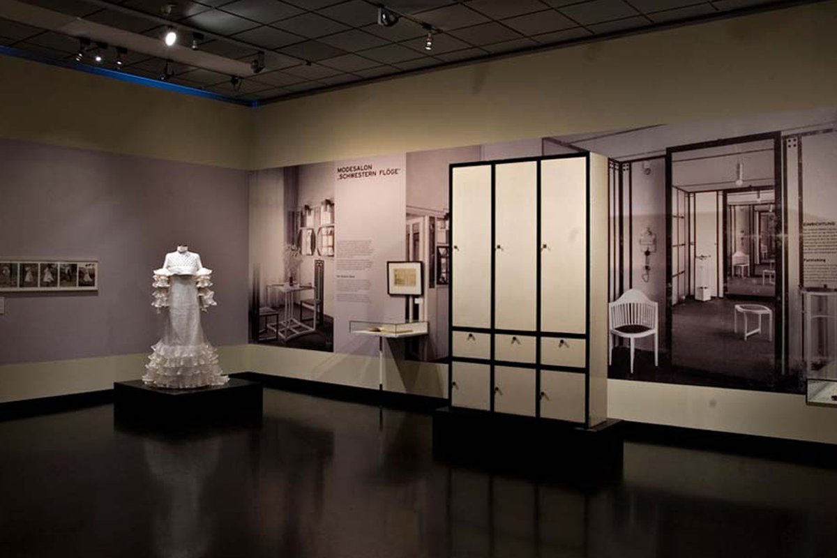 "Glanzstücke - Emilie Floege und der Schmuck der Wiener Werkstaette"