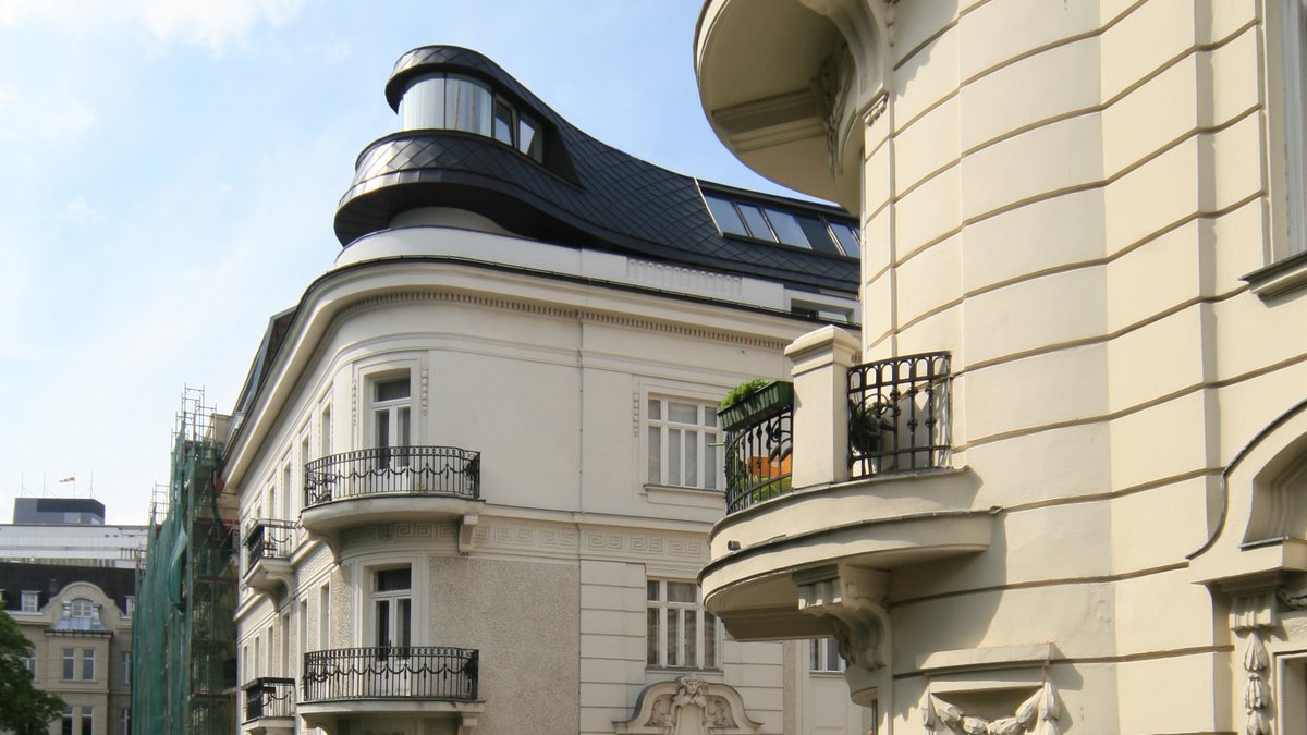 Roof expansion Dapontegasse