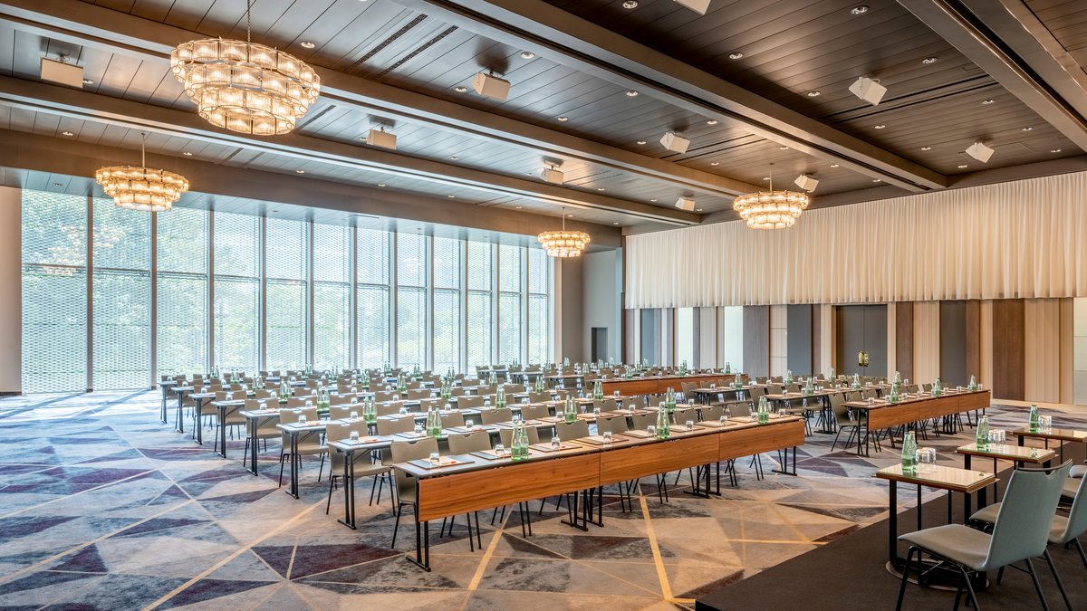 Frankfurt Marriott Hotel BWM Designers Architects frankfurt-marriott-hotel-bwm-designers-architects