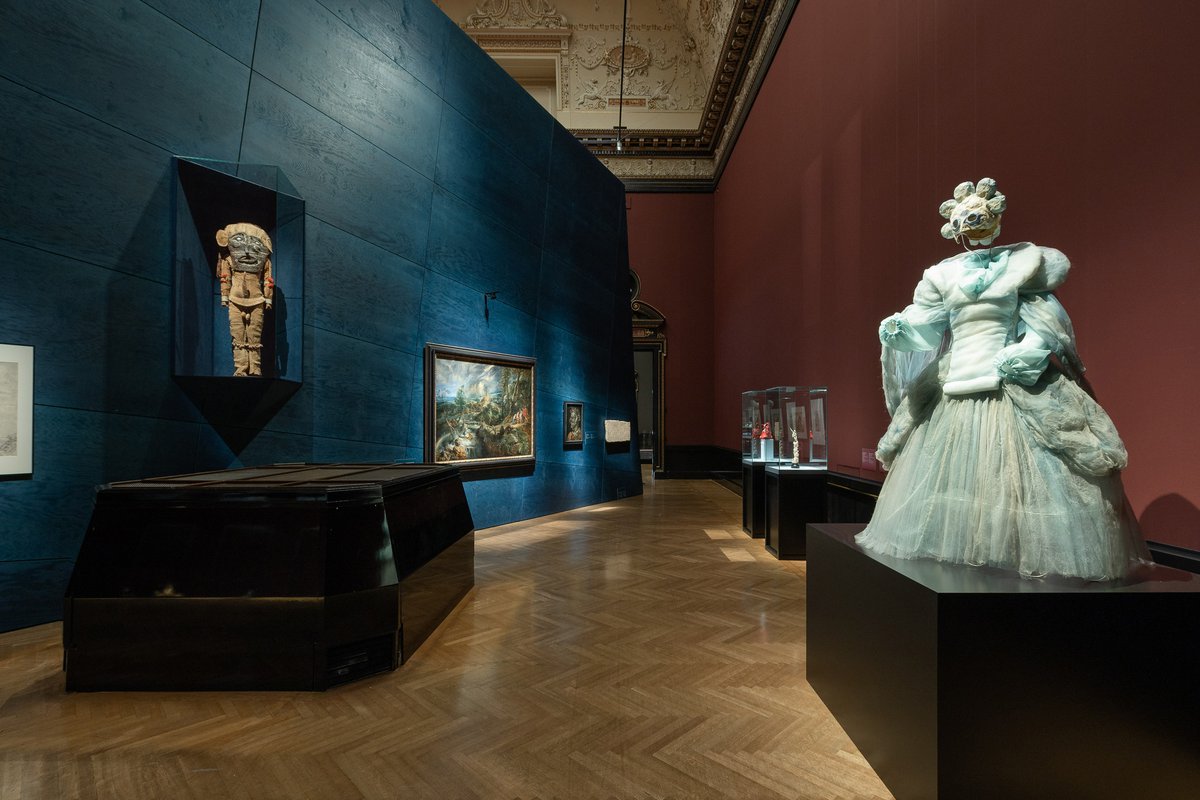 Höhere Mächte. Von Menschen, Göttern und Naturgewalten.