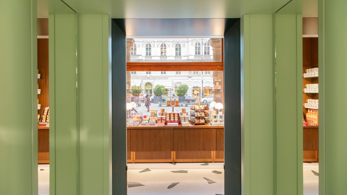 Hamtil & Söhne, Wiener Staatsoper